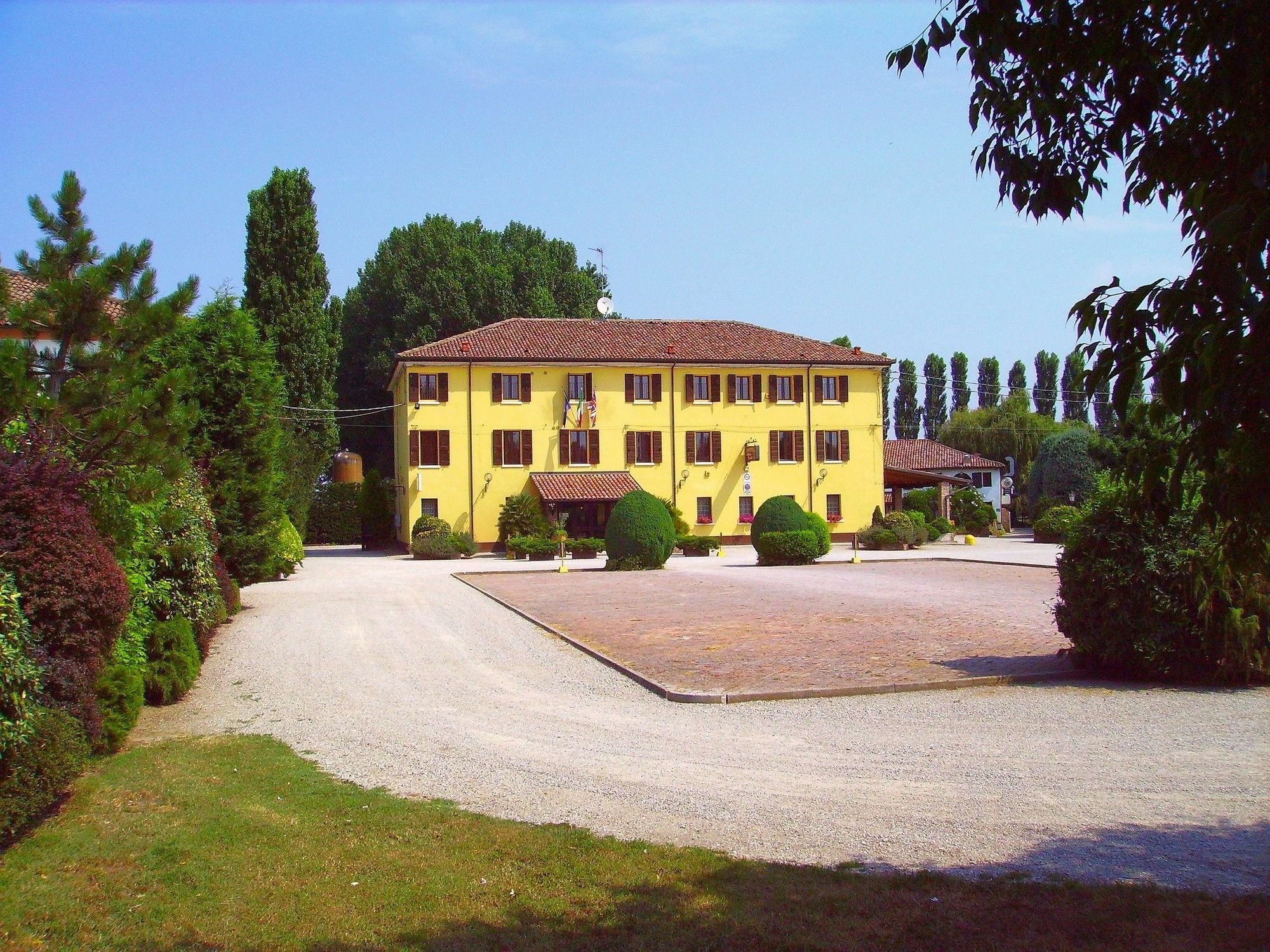 Hotel Antico Casale Vigarano Mainarda Exterior photo